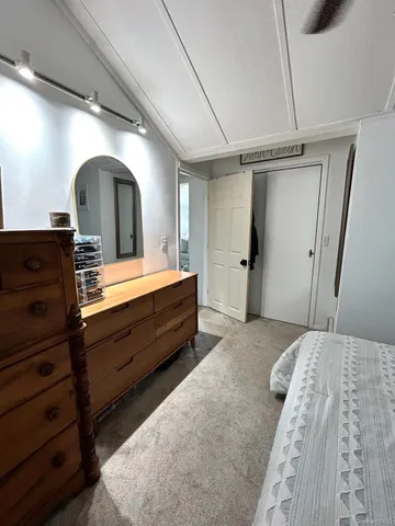 $4,500 | 800 South 6th Street, Lindenhurst, NY 11757