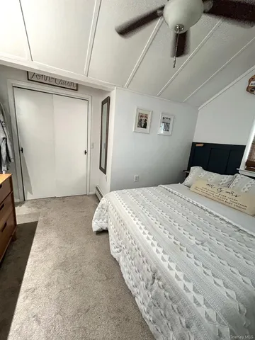 $4,500 | 800 South 6th Street, Lindenhurst, NY 11757