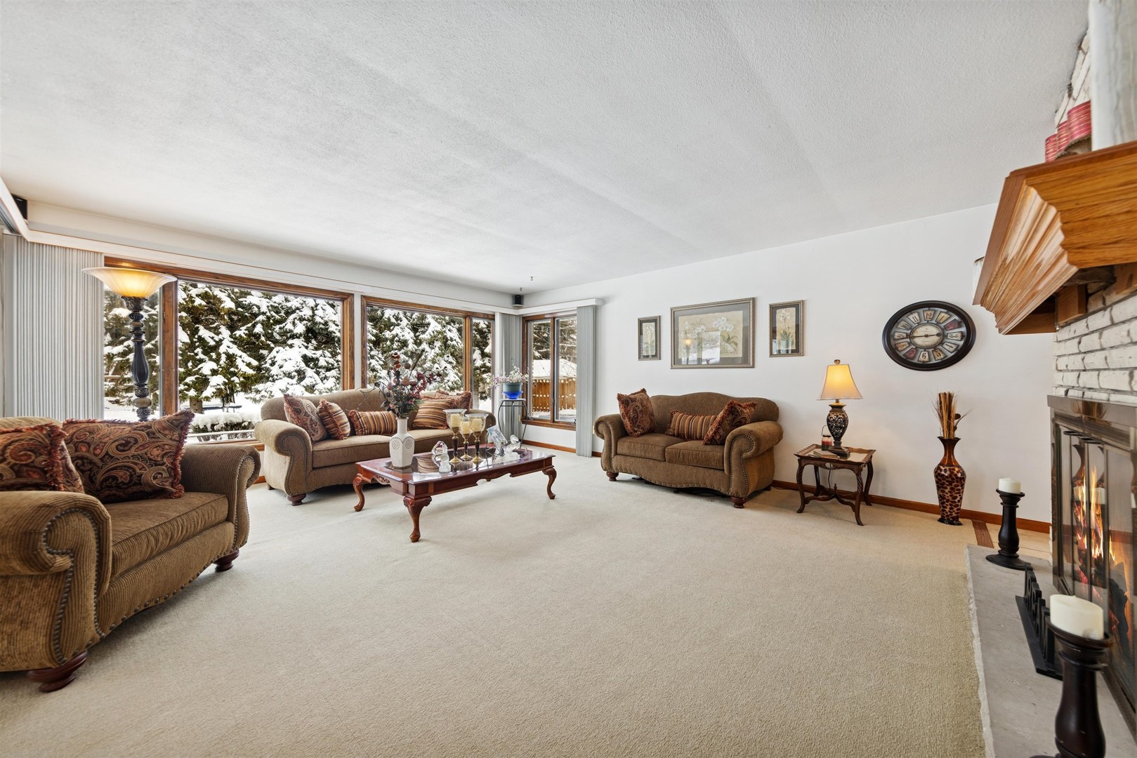 7216 South Octavia Avenue Bridgeview, IL 60455 - Photo 3 of 26