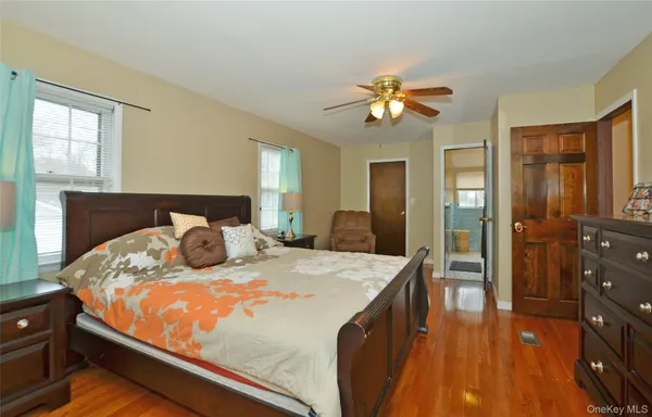 $4,400 | 327 Town Line Road, East Northport, NY 11731
