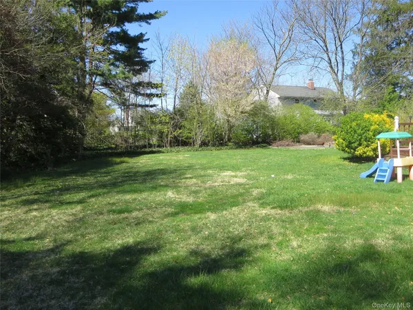 $4,400 | 327 Town Line Road, East Northport, NY 11731