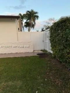 $1,000 | 11501 Southwest 122nd Avenue, Miami, FL 33186