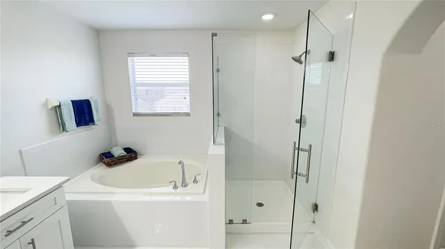 $2,395 | 13405 Lake Monroe Place, Riverview, FL 33579