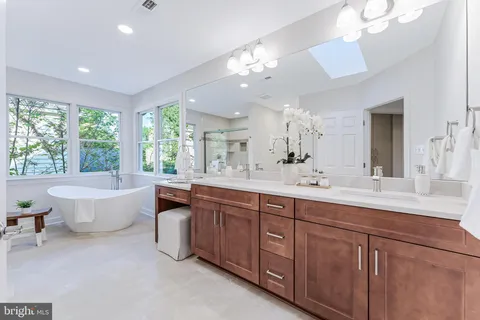 $2,395,000 | 6915 St Albans Road, McLean, VA 22101