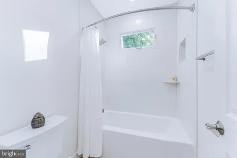 $2,395,000 | 6915 St Albans Road, McLean, VA 22101