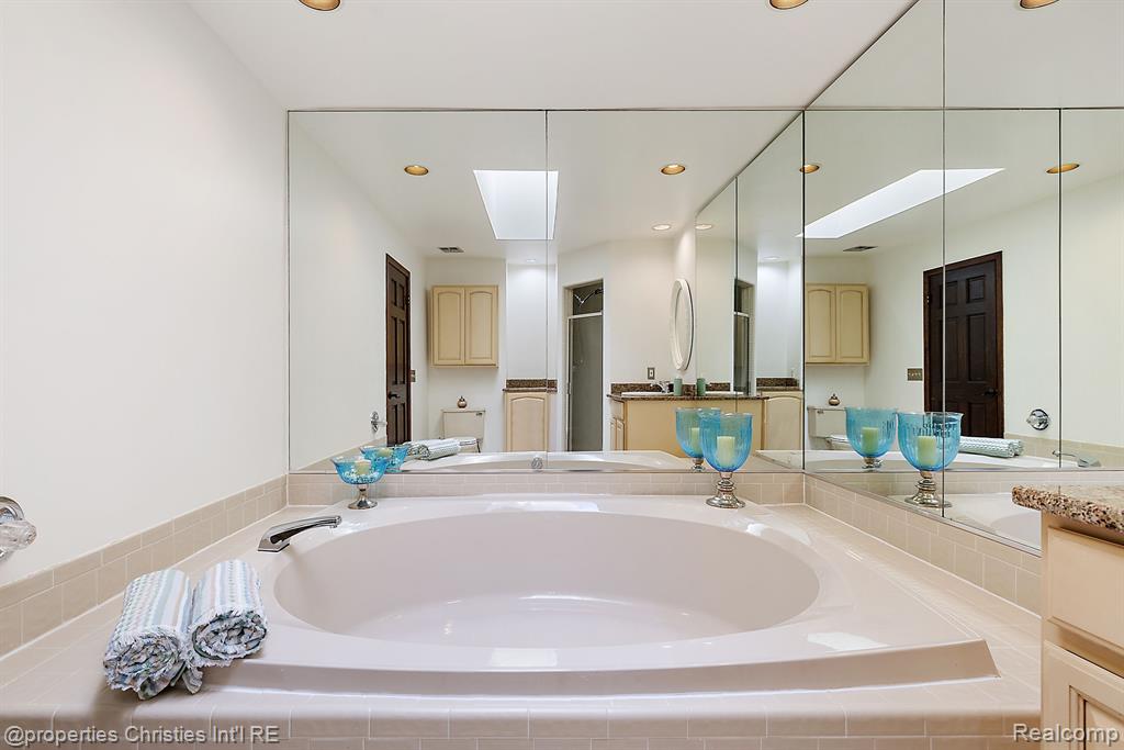 817 Stag Ridge Road Rochester Hills, MI 48309 - Photo 47 of 80