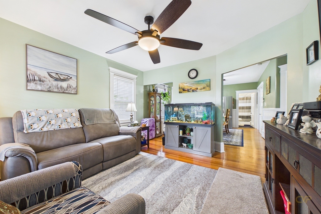 21 Sycamore Street Fairhaven, MA 02719 - Photo 5 of 22