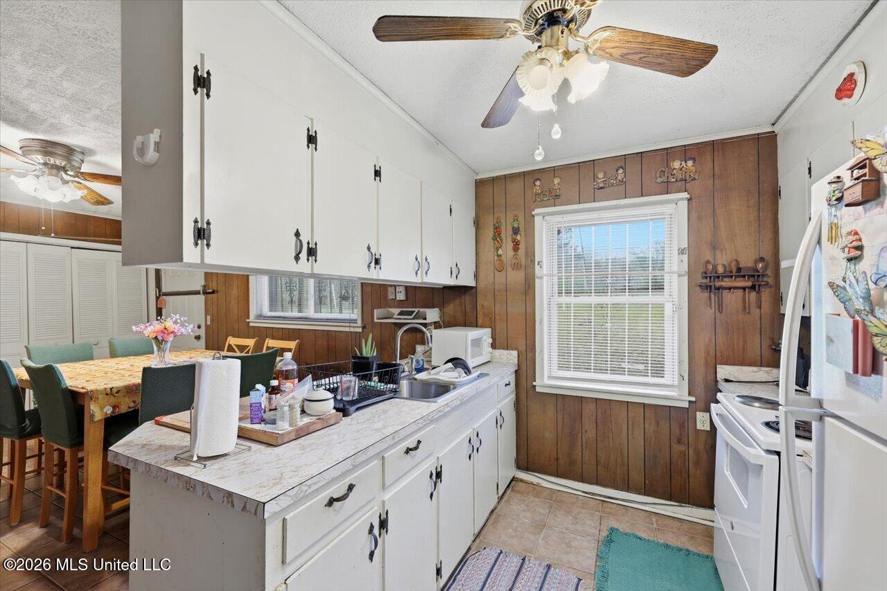 1511 Lowery Lane Jackson, MS 39209 - Photo 12 of 25 13-1511 Lowery Ln _ Home Tours MS
