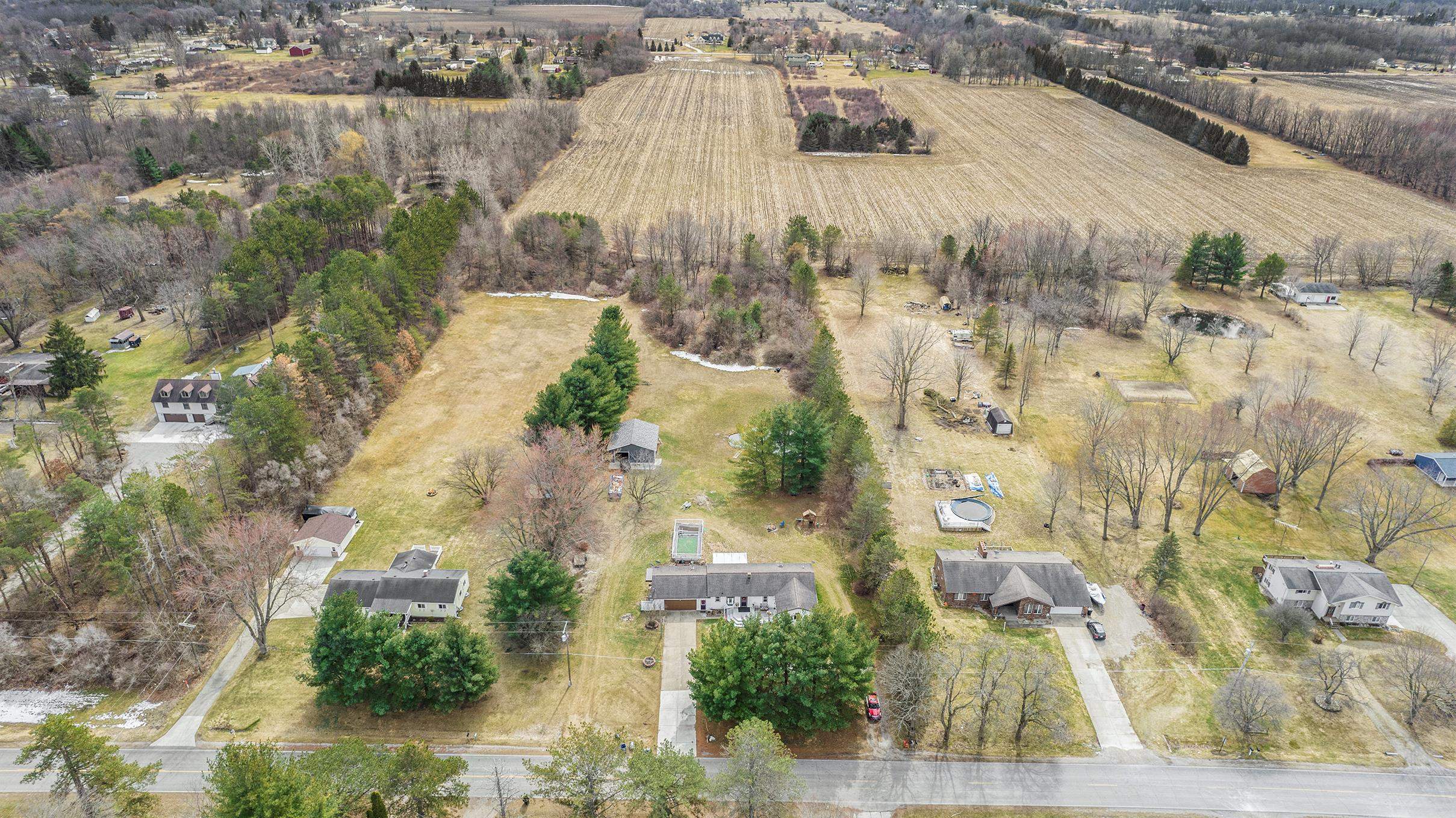 6362 Lucas Road Flint, MI 48506 - Photo 3 of 38 50104170-2.JPG