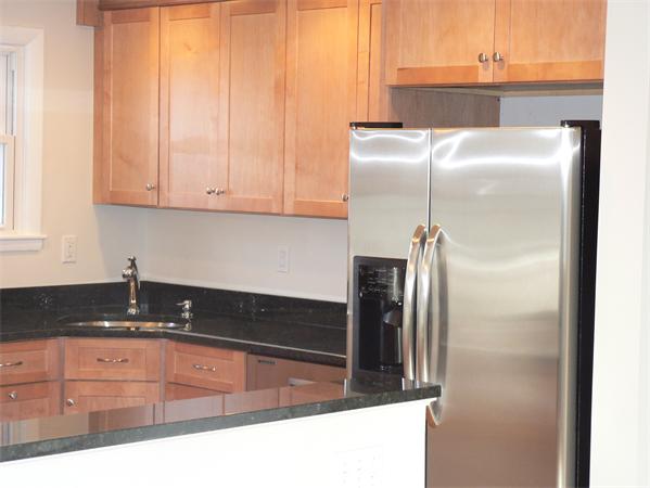 6 Hampshire Road Peabody, MA 01960 - Photo 12 of 25 Gallery Image 12