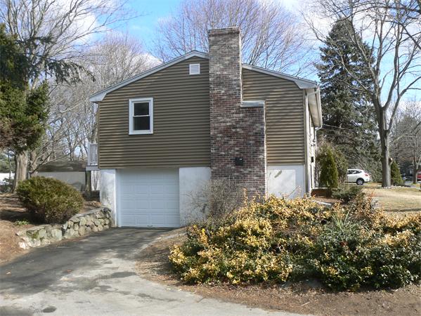 6 Hampshire Road Peabody, MA 01960 - Photo 4 of 25 Gallery Image 4