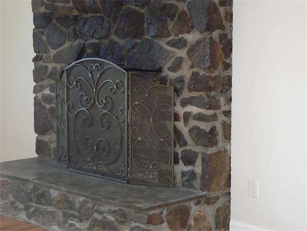 6 Hampshire Road Peabody, MA 01960 - Photo 6 of 25 Gallery Image 6