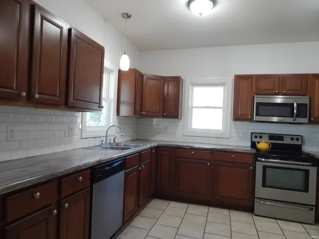 $199,000 | 1511 11th Street, Bedford, IN 47421