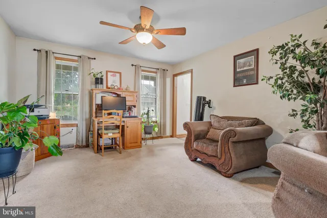 $420,000 | 323 Enterprise Drive, Bird-in-Hand, PA 17505