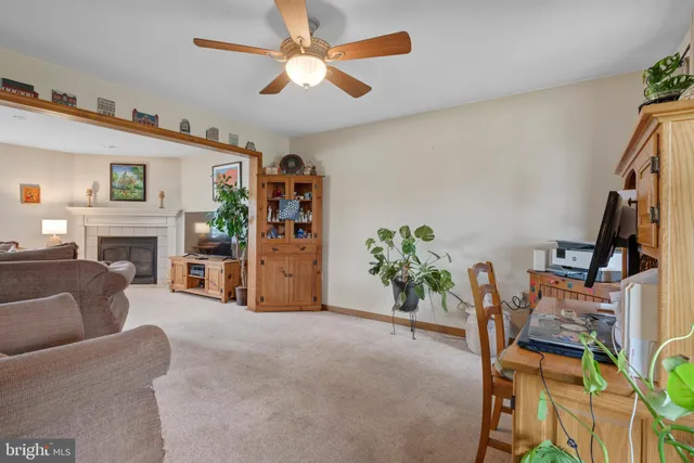 $420,000 | 323 Enterprise Drive, Bird-in-Hand, PA 17505