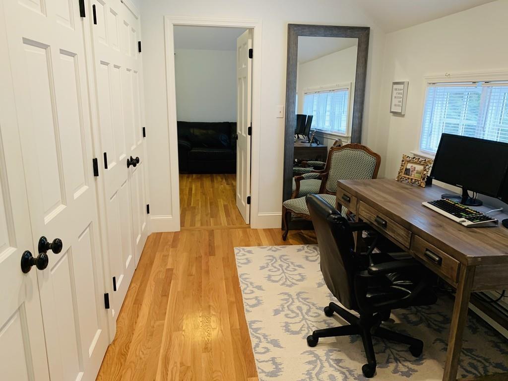 145 Concord Road Wayland, MA 01778 - Photo 18 of 30 Gallery Image 18