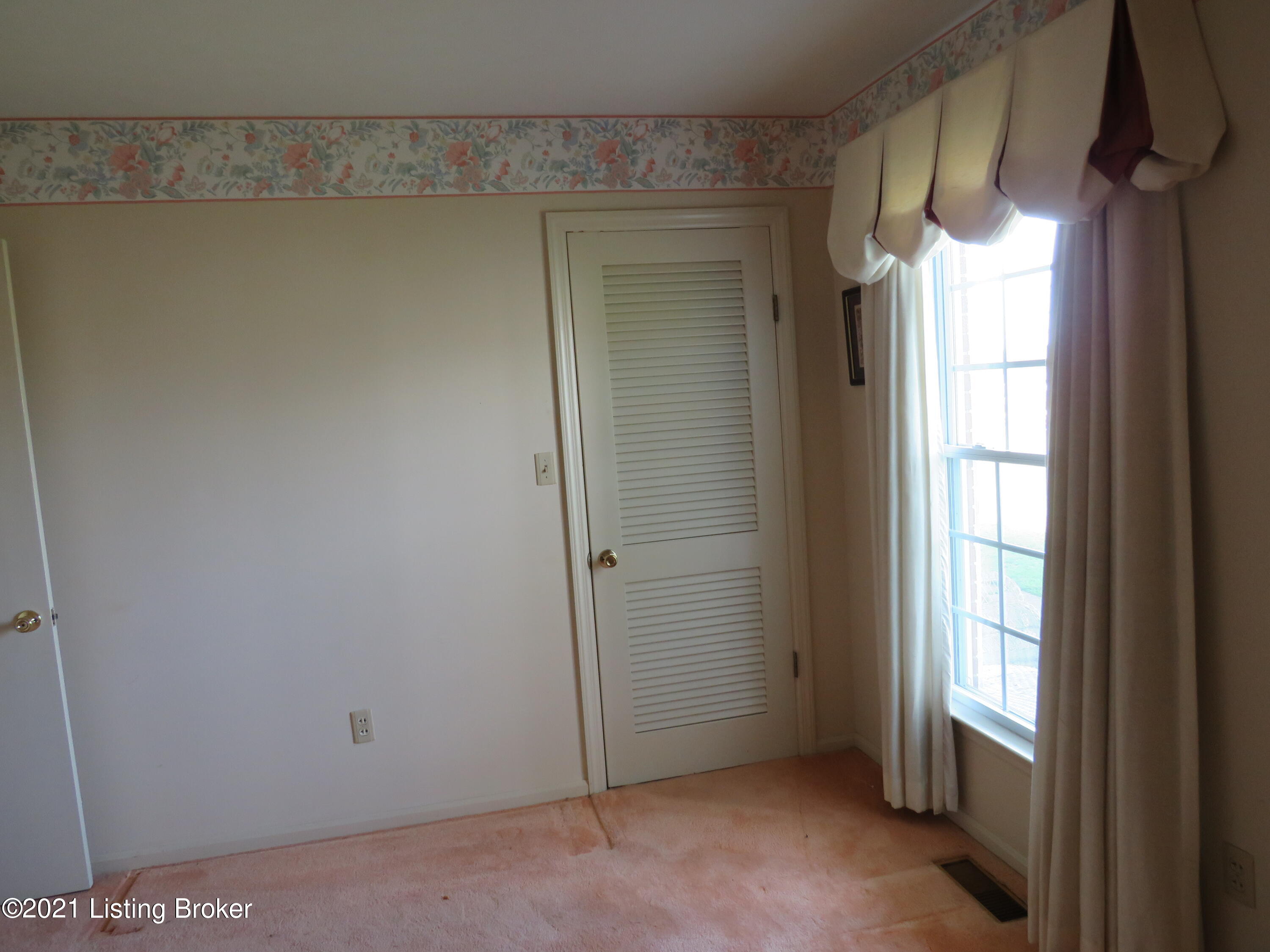 12588 Mt Eden Road Mount Eden, KY 40046 - Photo 23 of 56 First bedroom