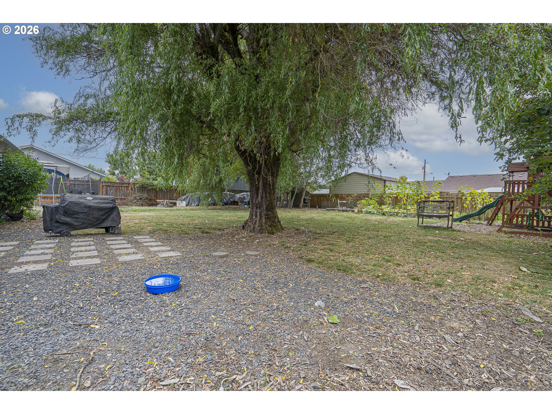 320 11th Street Lebanon, OR 97355 - Photo 30 of 39