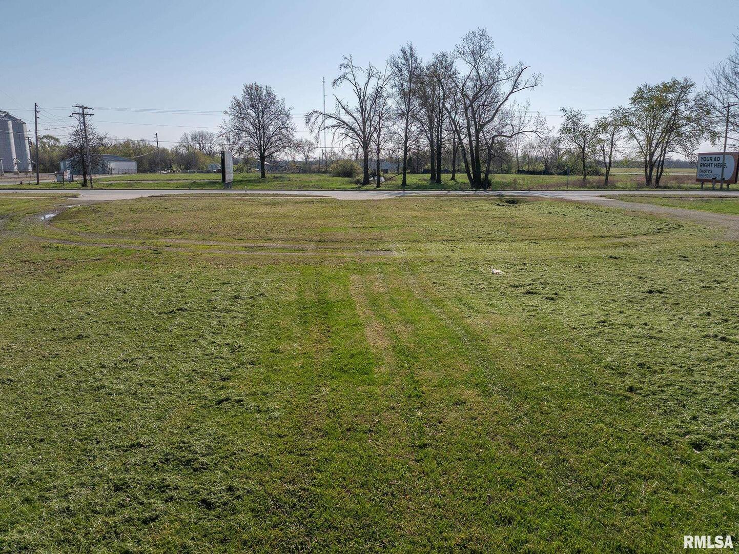 0 South Mine Street Sandoval, IL 62882 - Photo 9 of 10 a large yard with lots of green space and trees
