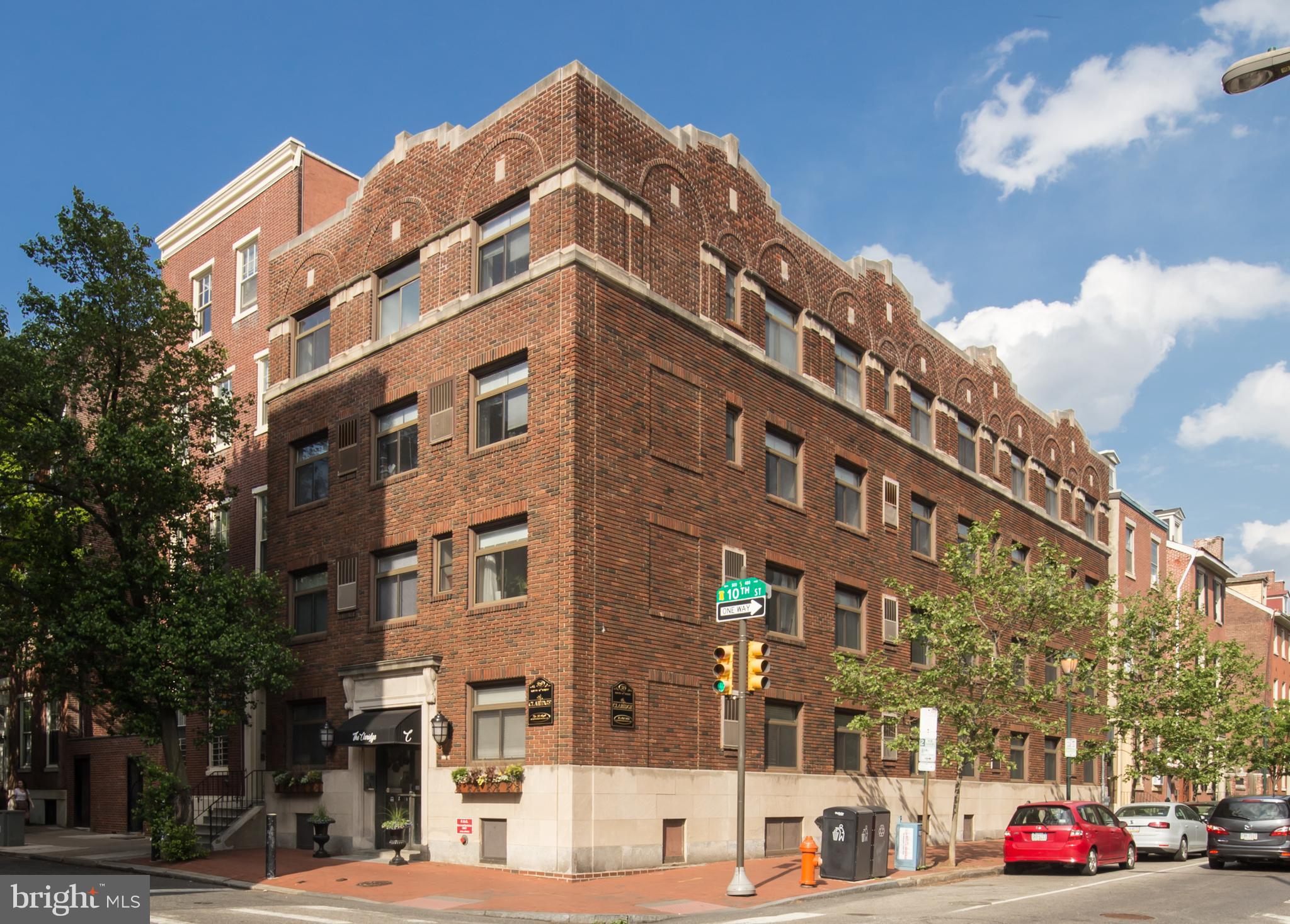 319 South 10th Street, Unit 335 Philadelphia, PA 19107 - Photo 1 of 13 Exterior