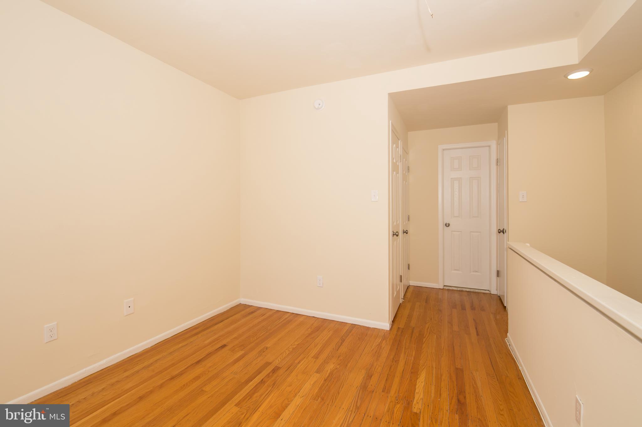 319 South 10th Street, Unit 335 Philadelphia, PA 19107 - Photo 10 of 13 Bedroom