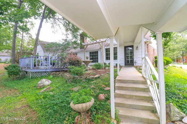 $324,999 | 697 Country Pl Drive, Pearl, MS 39208