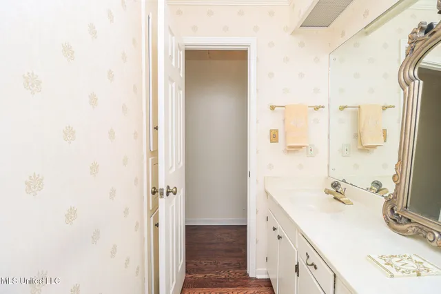 $324,999 | 697 Country Pl Drive, Pearl, MS 39208