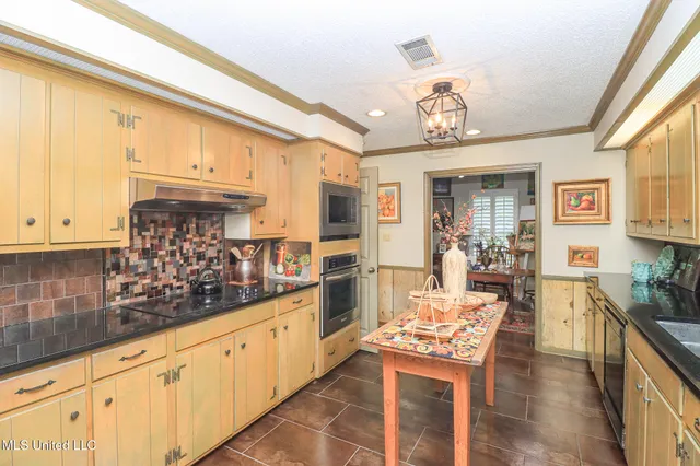 $324,999 | 697 Country Pl Drive, Pearl, MS 39208