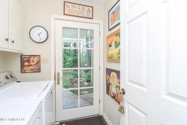 $324,999 | 697 Country Pl Drive, Pearl, MS 39208