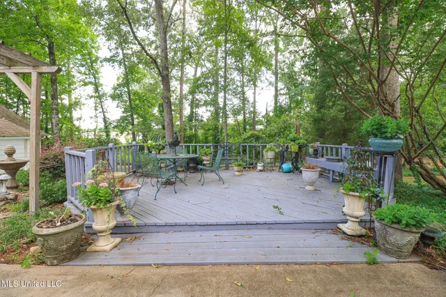 $324,999 | 697 Country Pl Drive, Pearl, MS 39208