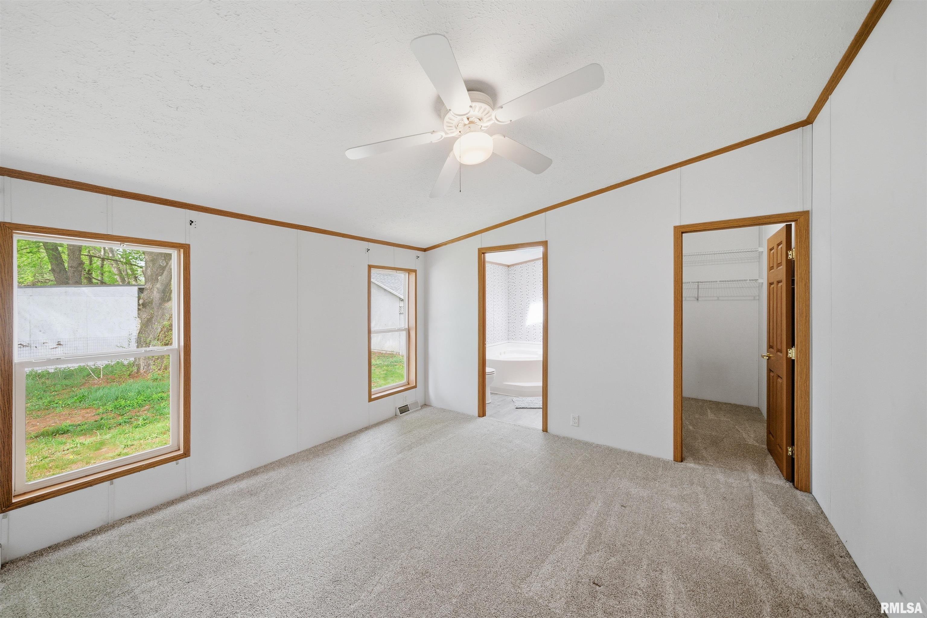 701 Fischer Road, Unit 230 Creve Coeur, IL 61610 - Photo 18 of 35