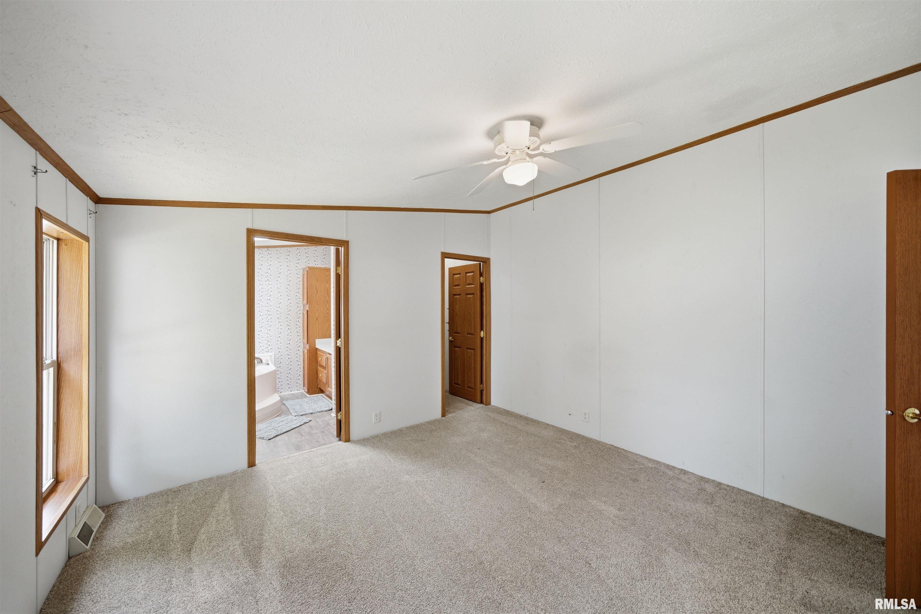 701 Fischer Road, Unit 230 Creve Coeur, IL 61610 - Photo 19 of 35