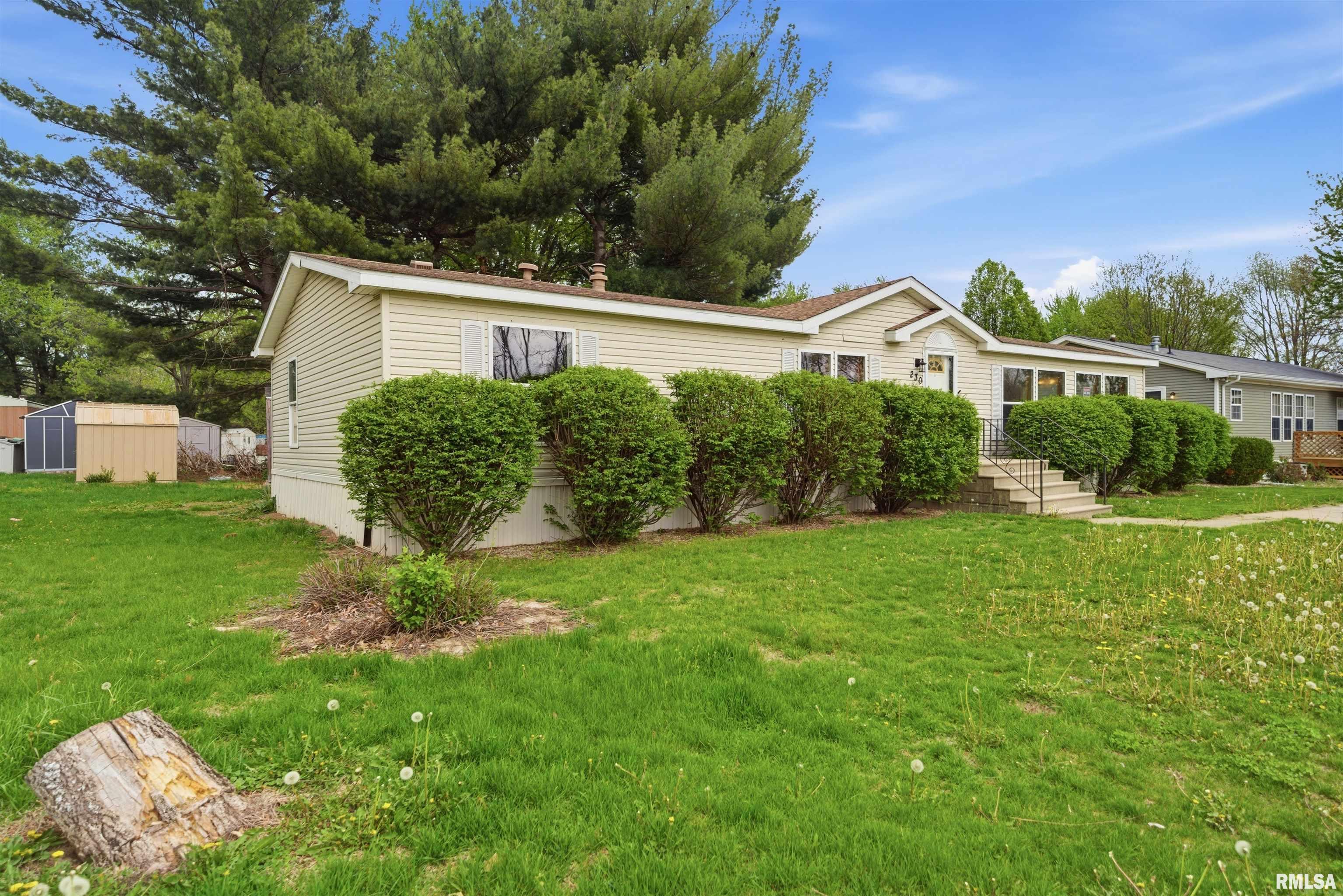 701 Fischer Road, Unit 230 Creve Coeur, IL 61610 - Photo 2 of 35