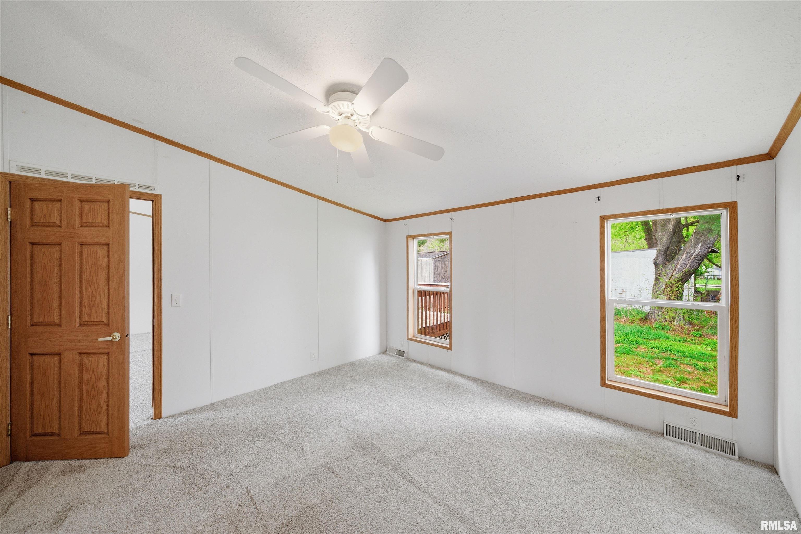 701 Fischer Road, Unit 230 Creve Coeur, IL 61610 - Photo 21 of 35