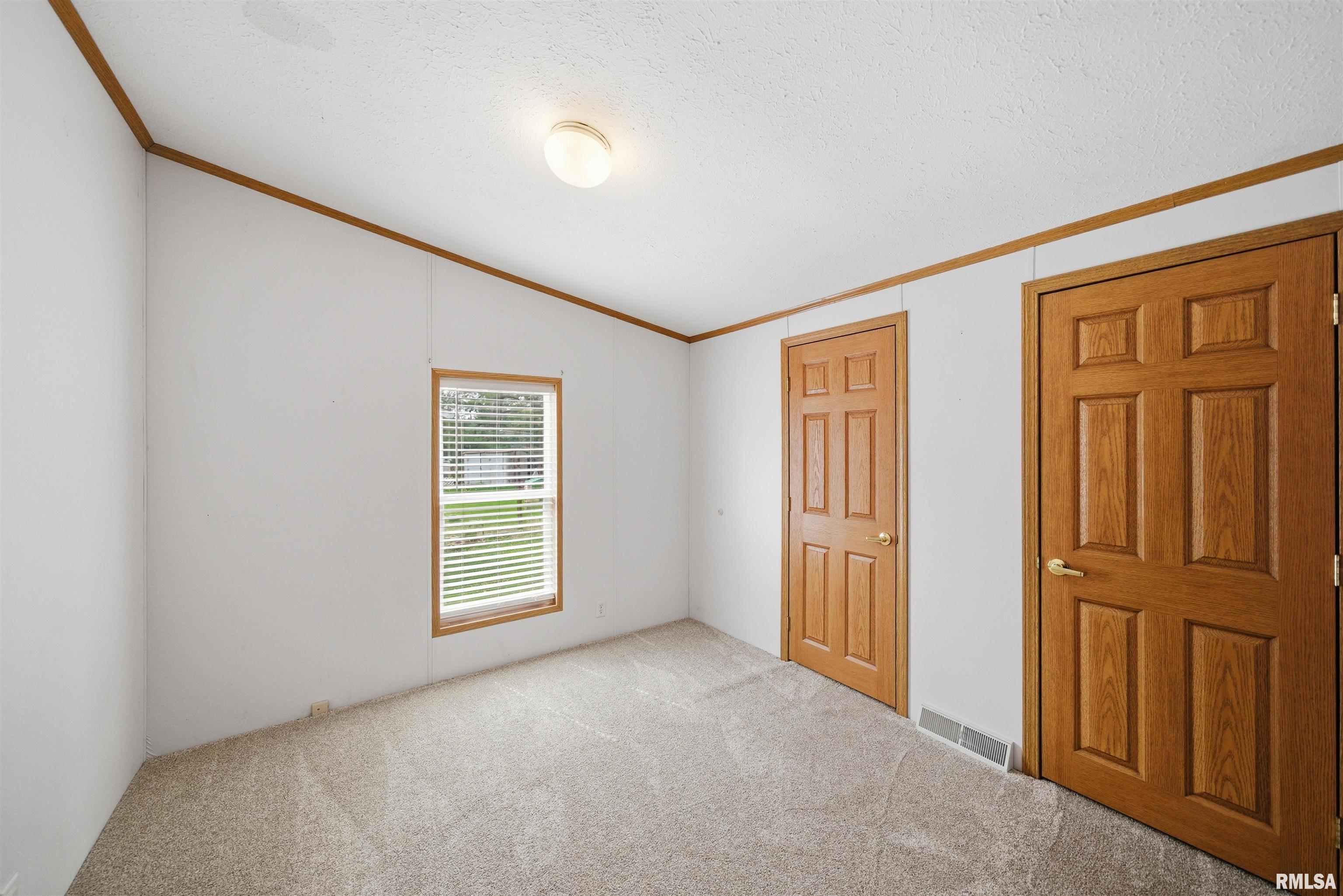 701 Fischer Road, Unit 230 Creve Coeur, IL 61610 - Photo 27 of 35