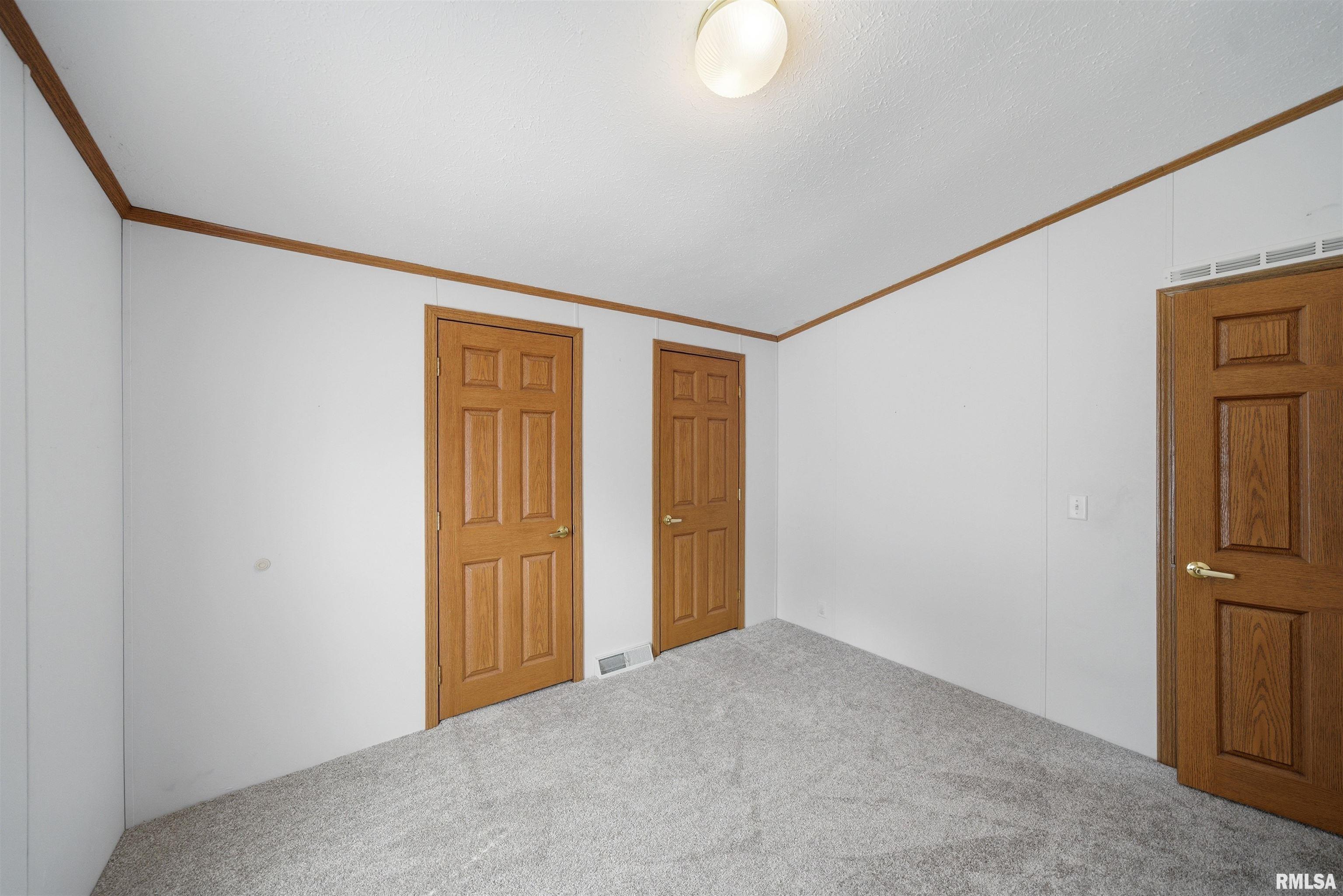 701 Fischer Road, Unit 230 Creve Coeur, IL 61610 - Photo 28 of 35