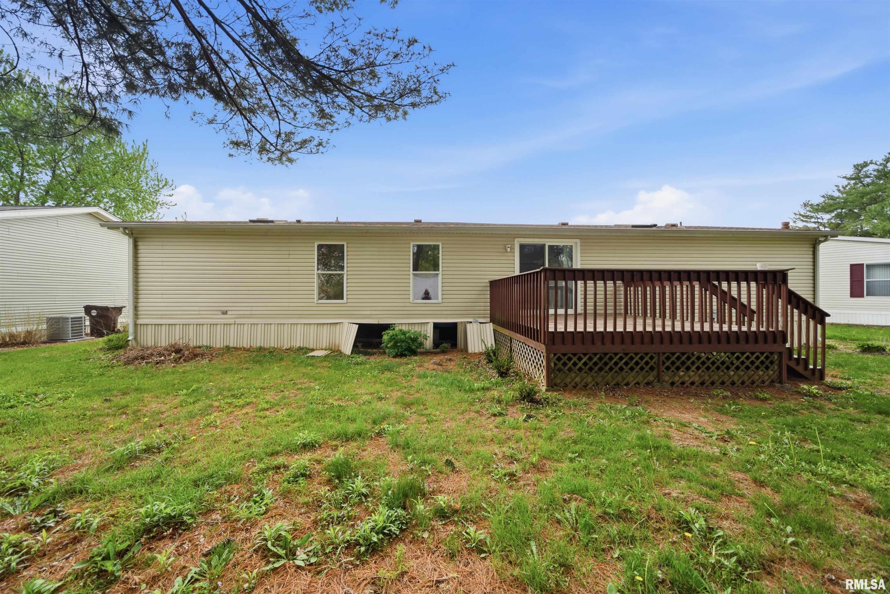 701 Fischer Road, Unit 230 Creve Coeur, IL 61610 - Photo 32 of 35