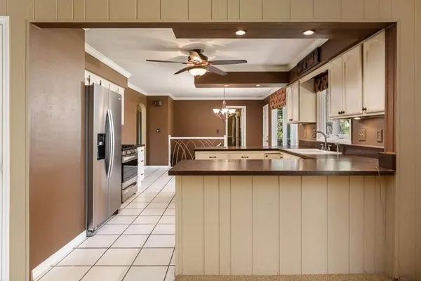 $258,000 | 6074 Abington Drive, Rockford, IL 61109
