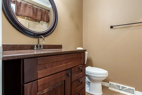 $258,000 | 6074 Abington Drive, Rockford, IL 61109