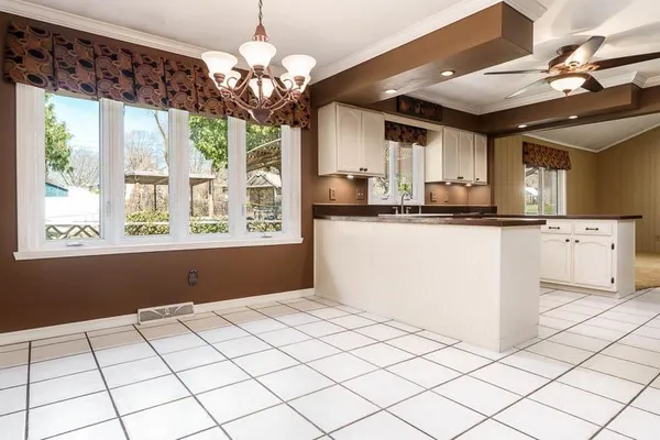 $258,000 | 6074 Abington Drive, Rockford, IL 61109