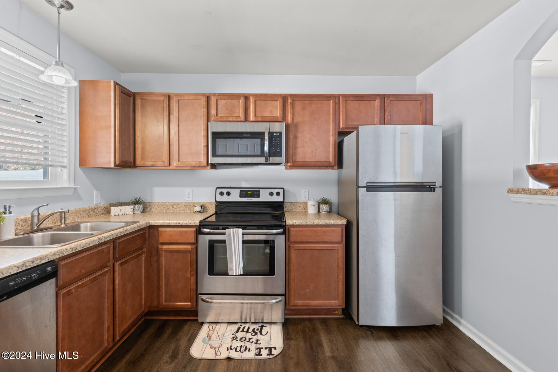 228 Caldwell Loop Jacksonville, NC 28546 - Photo 8 of 24 Kitchen