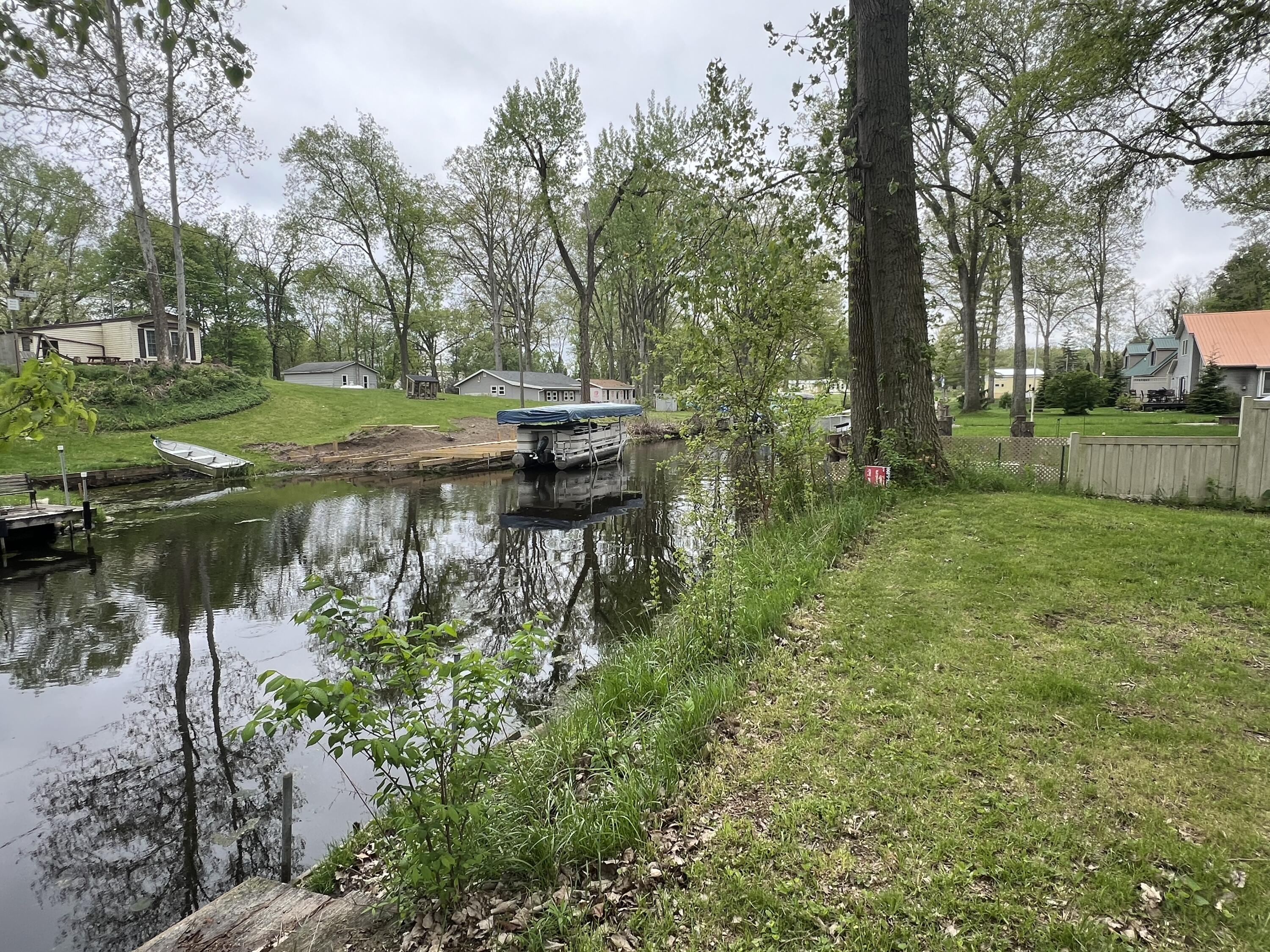 291 Winhoven Road Coldwater, MI 49036 - Photo 3 of 15 IMG_7730