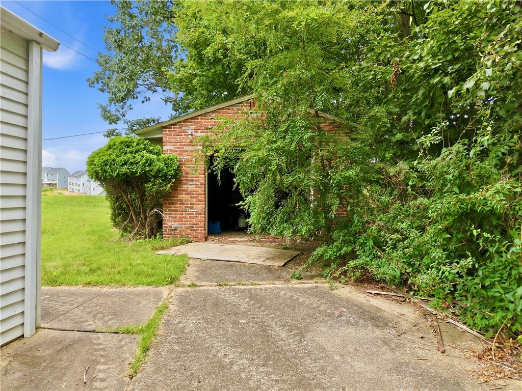 1295 Stoops Ferry Road Coraopolis, PA 15108 - Photo 27 of 36 Gallery Image 27
