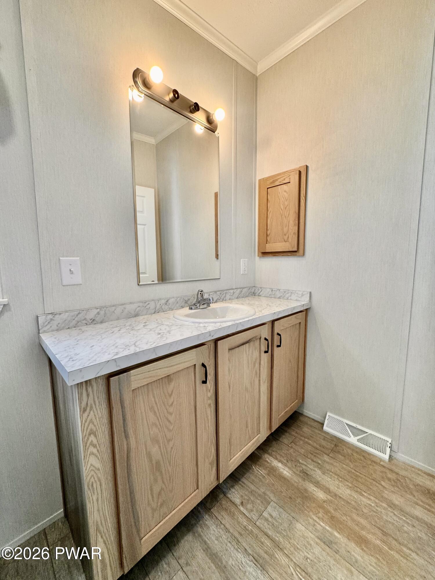 102 Middle Road Greentown, PA 18426 - Photo 25 of 41