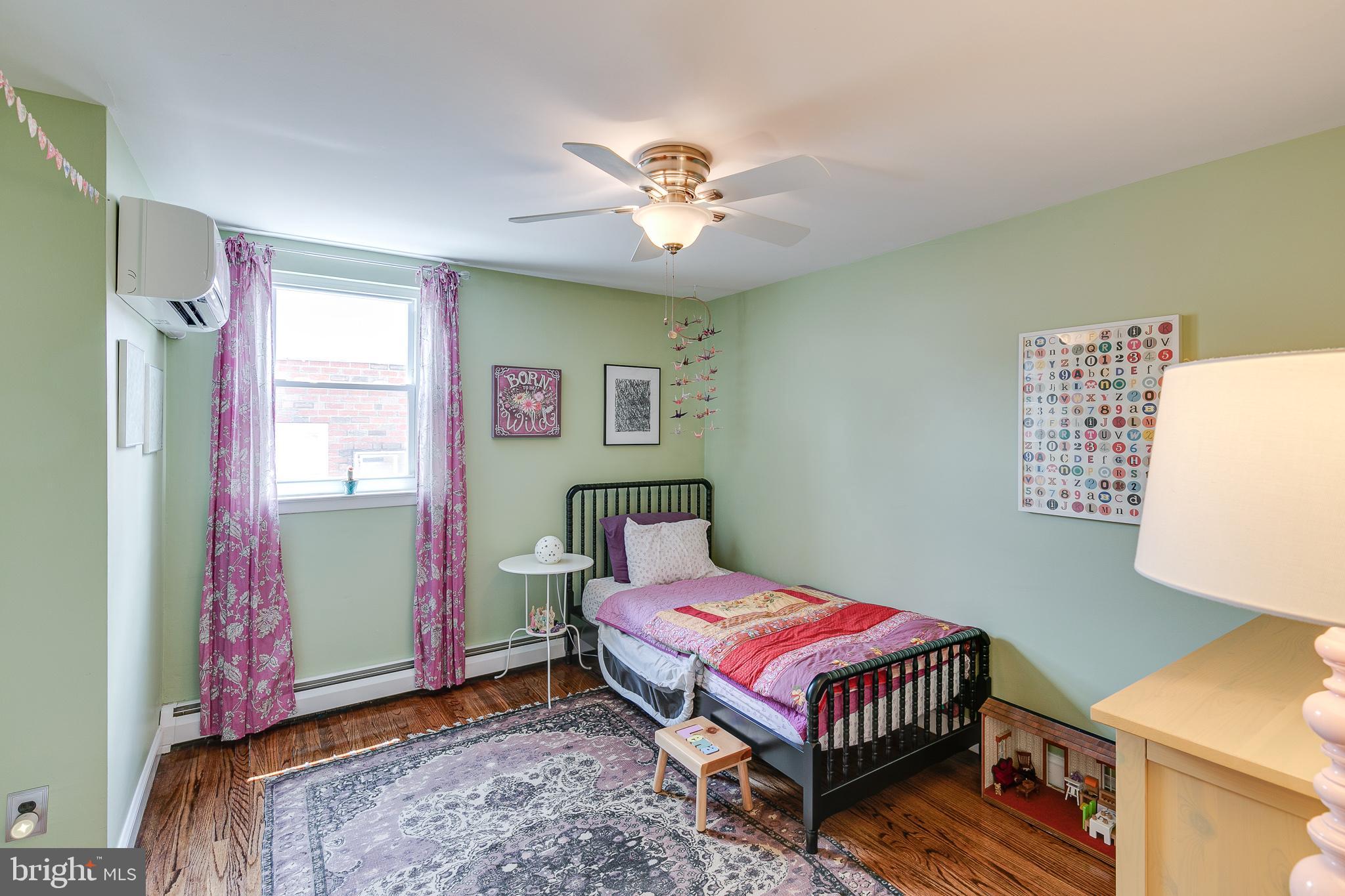 7325 Hiola Road Philadelphia, PA 19128 - Photo 12 of 27