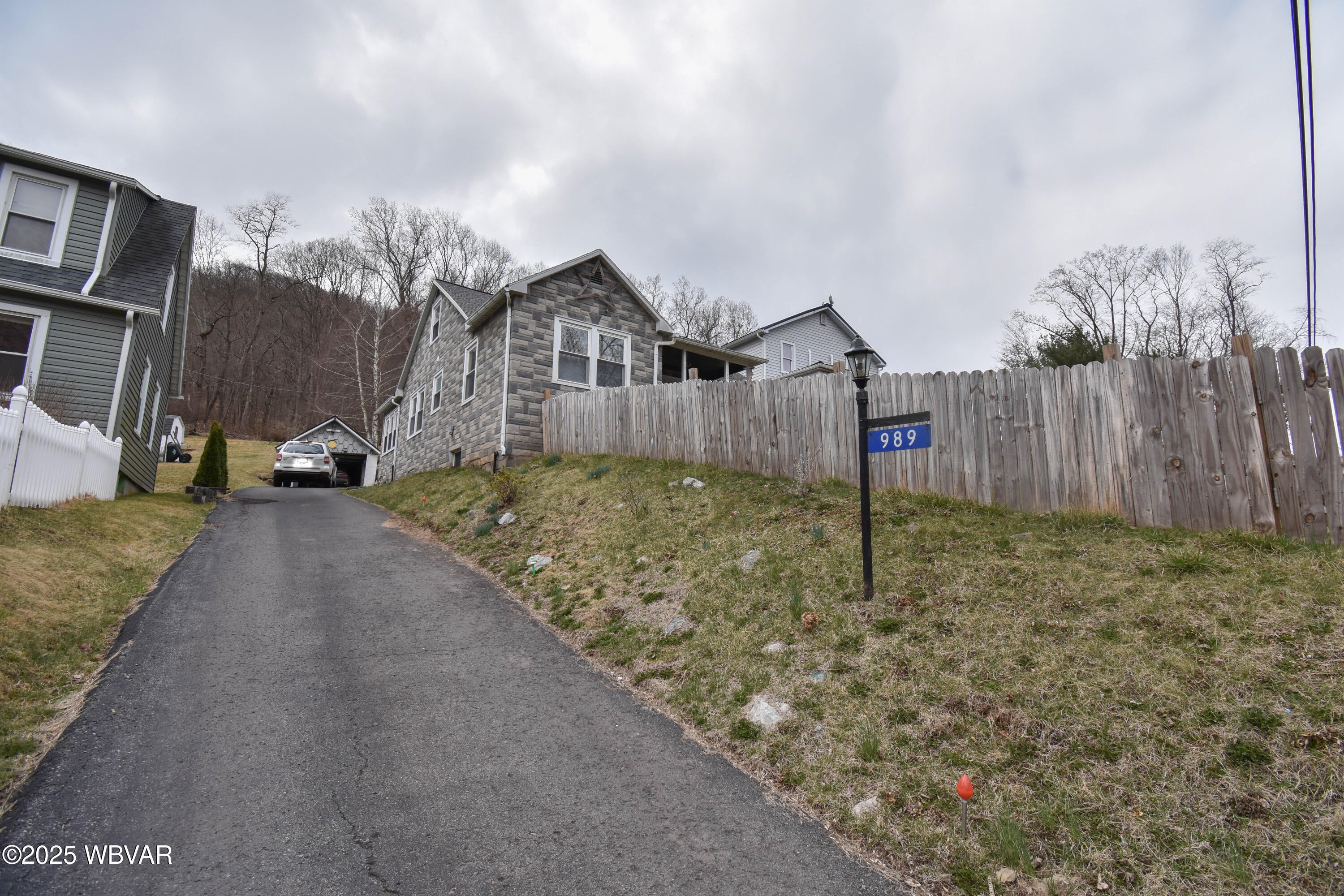 989 Renovo Road Mill Hall, PA 17751 - Photo 4 of 28 DSC_0015