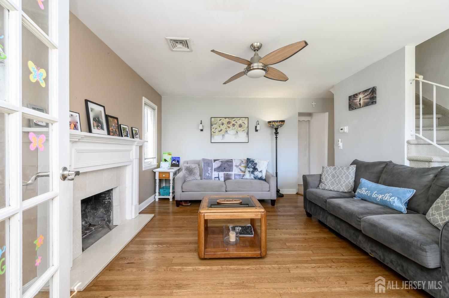 49 Colonial Drive Clark, NJ 07066 - Photo 3 of 31