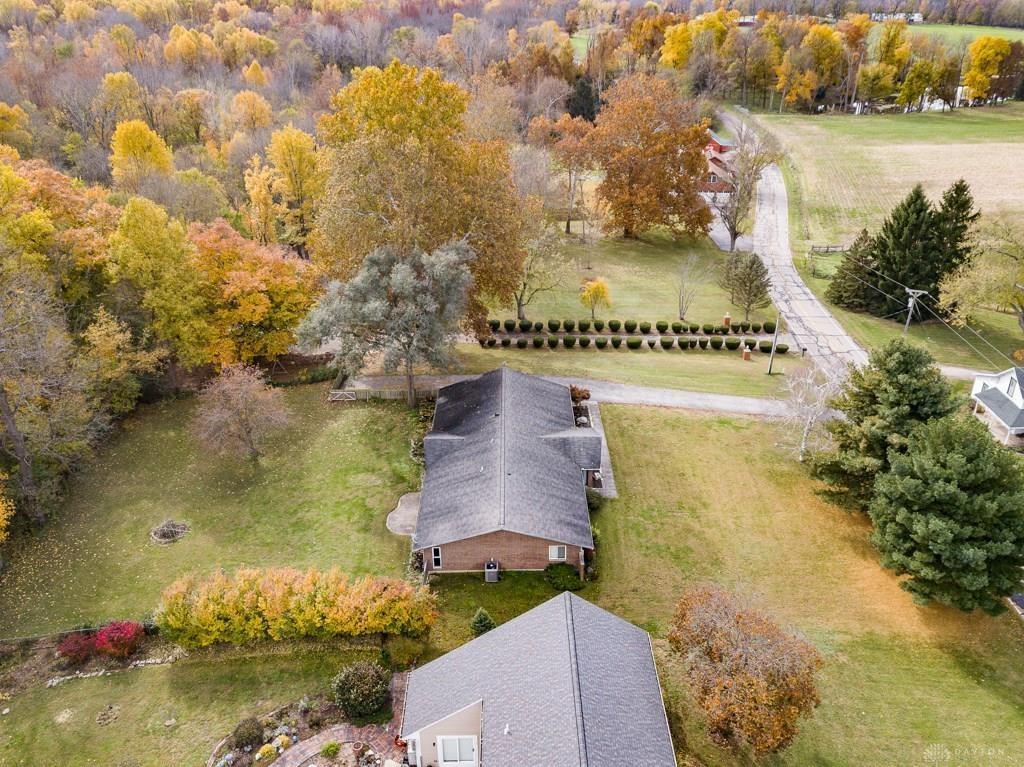 3175 Benham Road Tipp City, OH 45371 - Photo 12 of 38