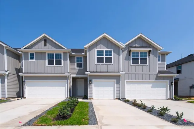 $305,000 | 27930 Western Crk Court, Katy, TX 77494