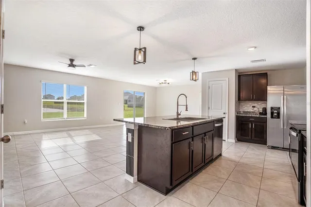 $2,350 | 13539 Mount Ivy Court, Dade City, FL 33525